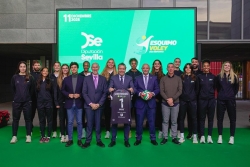 La Diputación destaca el valor del Club Voleibol 'Esquimo' de Dos Hermanas como motor de talento y turismo