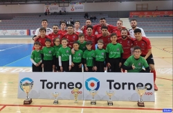 Meritoria victoria del Nazareno Dos Hermanas F.S.