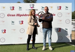 Repóker checo con Janacek y Sikorova en el hipódromo