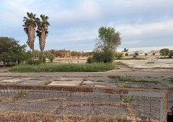 Grandes solares sin uso en Dos Hermanas: el vacío que dejaron las fábricas de Cydeplas y Cerámicas Bellavista