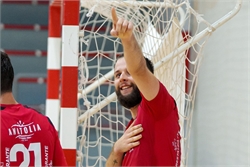 Victoria del Nazareno DH FS en su debut en 2ª División B