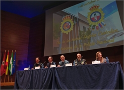 El trabajo en equipo protagoniza el acto del día de la Policía Nacional