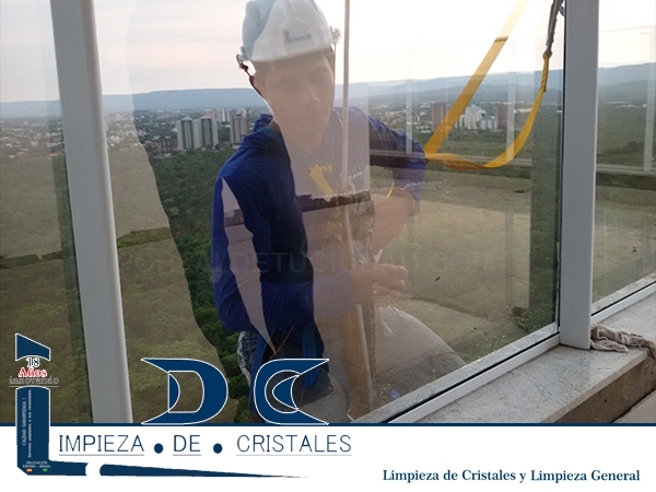 EMPRESA DE LIMPIEZA EN SANTIAGO, LDC