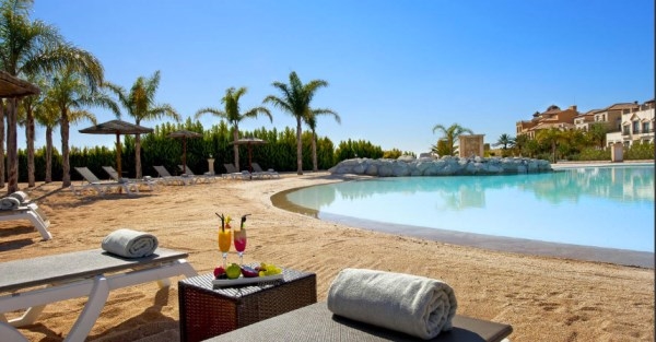 Vacaciones perfectas: Disfrutar de un buen hotel y hacer cortas escapadas a lugares cercanos