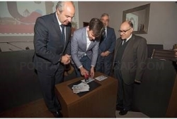 CORREOS presenta en la Diputación un sello dedicado a la provincia de Cáceres