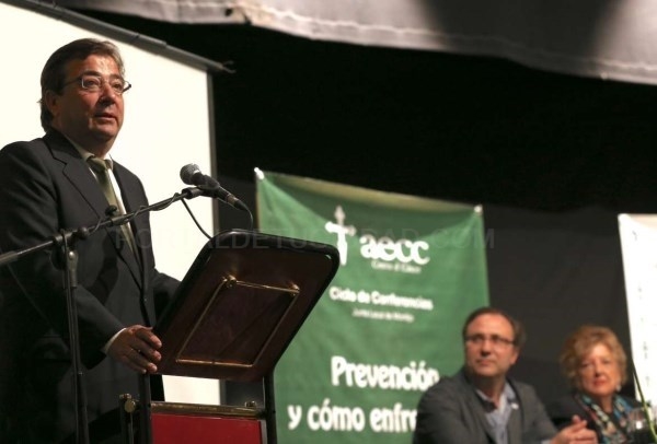 Fernández Vara asevera que los sistemas sanitarios de calidad son los mejores instrumentos de igualdad
