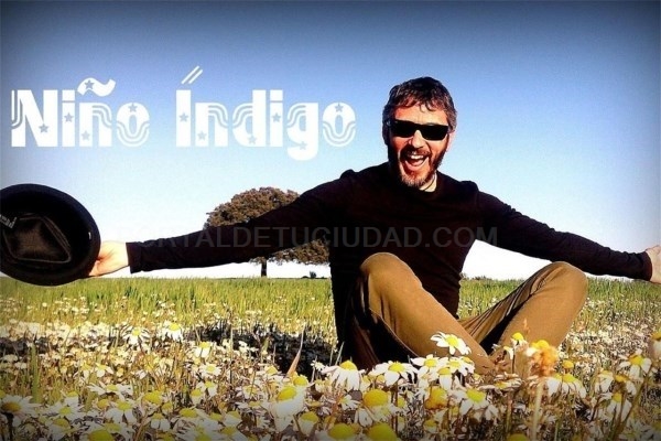 Niño Índigo presenta este viernes en Casatejada 'Tu vestido verde', dentro del programa 'Otoño Escénico'