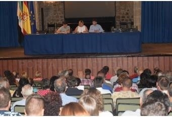 Charo Cordero anuncia una reducción del 0,25% del premio de cobranza de recaudación a los ayuntamientos a partir del 2017