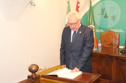 Francisco Tirado renueva su cargo como director del Centro Universitario de Plasencia