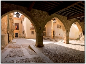LA IGLESUELA DEL CID -PALACIO-