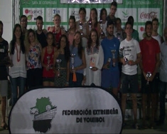 JUAN LUIS CABANILLAS Y VÍCTOR FERNÁNDEZ GANADORES DEL XVII TORNEO INTERNACIONAL VOLEY PLAZA 2016.