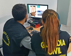 LA GUARDIA CIVIL DETIENE A DOS PERSONAS POR EL ROBO CON VIOLENCIA EN EL INTERIOR DE UN DOMICILIO DE VILLAFRANCA.