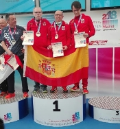 El atleta veterano del Capex Miguel Periañez ha logrado esta tarde el oro en la prueba de los 5km en ruta.