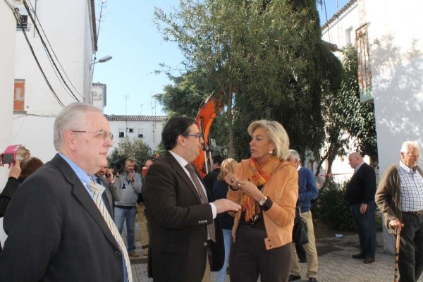 La Junta de Extremadura y el Ministerio de Fomento colaboran para regenerar el barrio San José de Almendralejo.