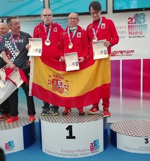 El atleta veterano del Capex Miguel Periañez ha logrado esta tarde el oro en la prueba de los 5km en ruta.