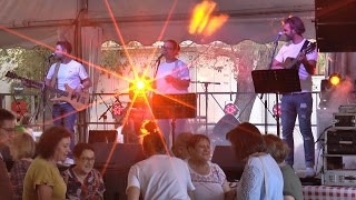La comida del socio de la Barriada del Pilar congregó a 680 personas.
