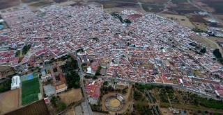 los establecimientos públicos de Villafranca ampliarán en dos horas su Horario de cierre en Semana Santa.