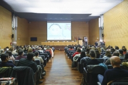 El número de llamadas al servicio telefónico atención a la infancia y adolescencia de la Junta crece en cuatro años un 143 % hasta casi las 80.000