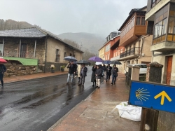 La Junta ultima las obras de mejora en tres travesías a su paso por el Camino de Santiago Francés en León