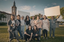 El personal del Complejo Asistencial Universitario de León (CAULE) co-dirige y protagoniza A la Salud de Rosa, su primer cortometraje