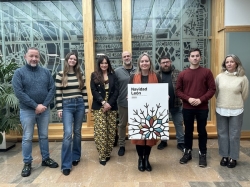 El leonés Héctor Montes, ganador del concurso del cartel de Navidad de León