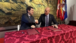 El Ayuntamiento y la Junta acuerdan destinar 2 millones de euros al año para obras en los colegios de León