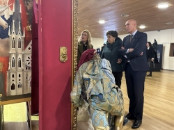 El Auditorio Ciudad de León estrena la exposición Cuéntame un cuadro que une la literatura con la moda y el arte