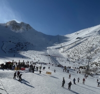 San Isidro y Valle Laciana-Leitariegos reciben a un total de 8.352 esquiadores durante el fin de semana