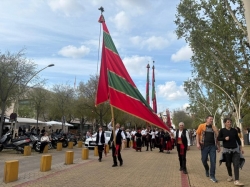 León conquista Sevilla: tradición, historia y sabor en la Alameda de Hércules