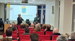 La Guardia Civil presenta la denuncia telemática a los empresarios de León