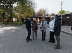 La Asociación de Amigos de los Hórreos Leoneses impulsa un proyecto educativo con el Coto Escolar de León
