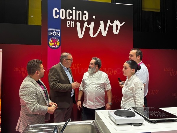 La Feria de Productos de León encara su segundo día con los talleres de cocina en vivo como protagonistas