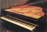 Concierto: Dúo de piano y guitarra. Álvaro Rodríguez y Fan Mo.