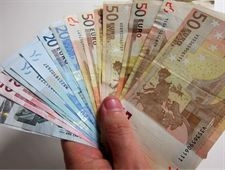España se asoma a la recesión tras caer el PIB del cuarto trimestre un 0,3%