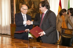 Fernández Vara asegura que los 120 millones de euros del fondo de ejecución de inversiones permitirán a Extremadura mirar al futuro con alivio