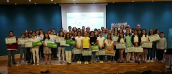 Isabel Abellán, del CEIP ‘Cabeza del Buey’, y Carlos Pozo, del IES ‘Donoso Cortés’ de Don Benito, ganadores del X Concurso de Lectura en Público.
