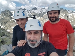 Jesús Hidalgo, Jesús Mansilla y José Luis Pineda, tres montañeros villanovenses, intentarán subir al monte Elbrus.