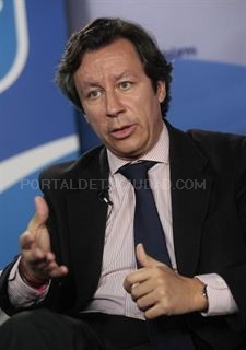 Floriano: "La mayoría de los votantes del PSE no entiende la posición del lehendakari en algunos casos"