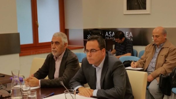 Educación establecerá un procedimiento “abierto y transparente” de acceso a los puestos de directores y asesores de los CPR
