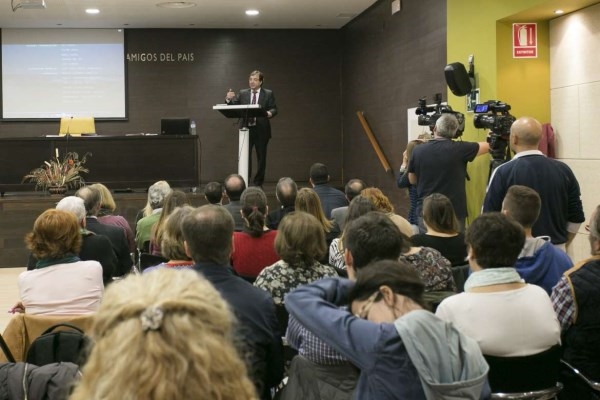 Fernández Vara aboga por la puesta en marcha de un gran pacto de Estado contra la violencia de género