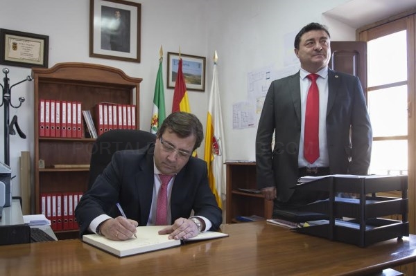 El Consejo de Gobierno acuerda destinar 6 millones de euros a la atención de personas mayores y de mayores con dependencia