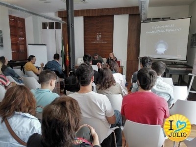 Alumnos del curso de "Experto Universitario en Gestión Cultural y Universidades Populares" de Ciudad Real, se forman en Villanueva