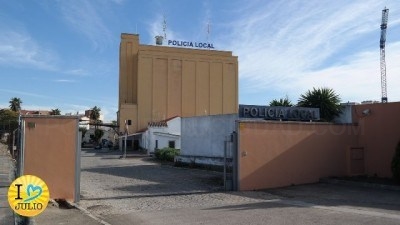 La Policía Local evita que una mujer se arroje desde un puente del canal del Zújar