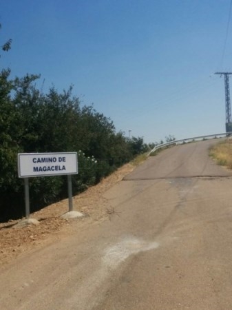 La concejalía de Agricultura señaliza los caminos rurales con inicio en el casco urbano
