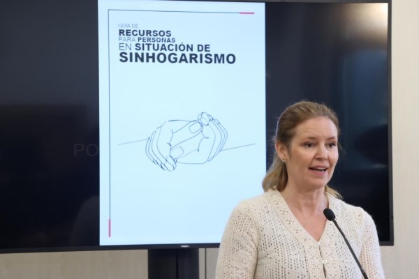 La Comunidad de Madrid presenta la nueva guía de recursos públicos para coordinar la atención a personas sin hogar