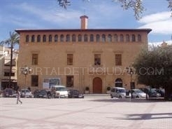  Palacio de los Duques de Llíria.