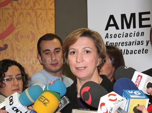 Araújo: “El Gobierno regional estará al lado de las mujeres empresarias en cualquier situación porque tienen un movimiento que es imparable”