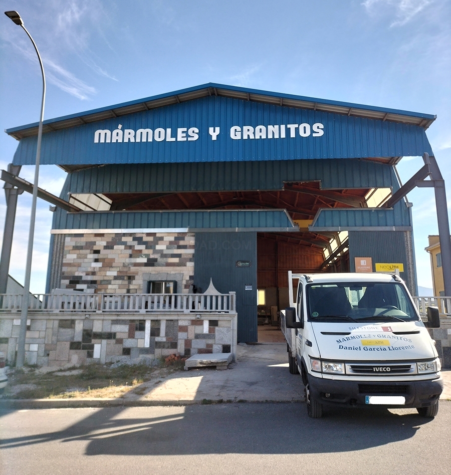 mármoles segovia, encimeras de silestone segovia, escaleras de granito segovia, sepulturas segovia, marmolistas segovia, granito segovia, mármol segovia, balaustradas segovia, lápidas segovia, panteones segovia