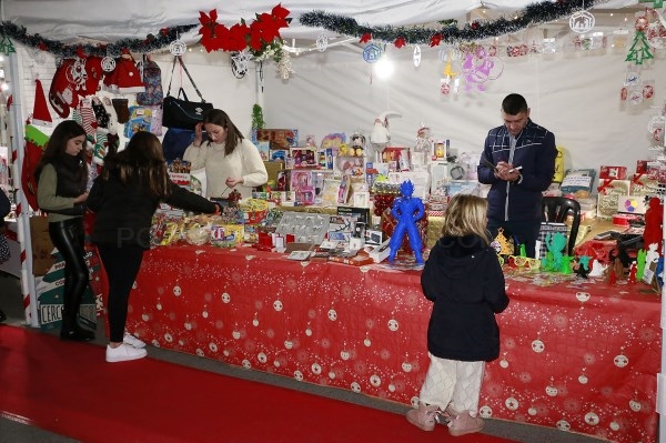 Una navidad de ensueño en tu comercio local de  Puçol : ¡el 16 y el 17 de diciembre, ven a la feria!