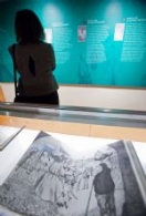 Catálogo de la exposición "La mesa de los trucos de Cervantes"